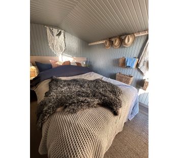 Signe sängmöbel